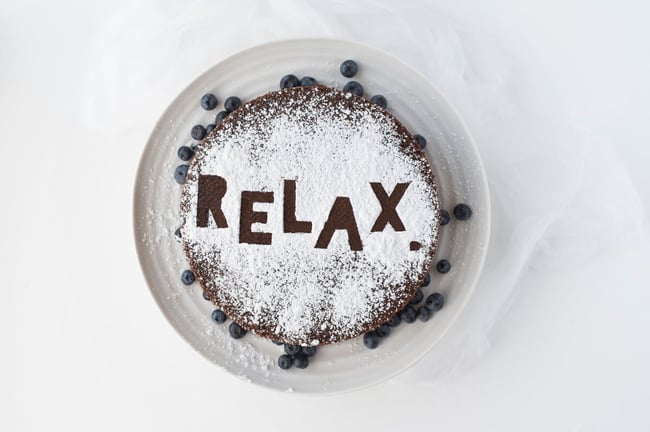 A cake with "Relax" written on it